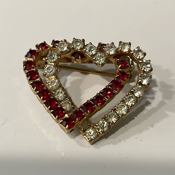 Vintage Gold Tone Double Heart Red & Clear Rhinestone Pin/Brooch♥️ - Picture 1 of 6